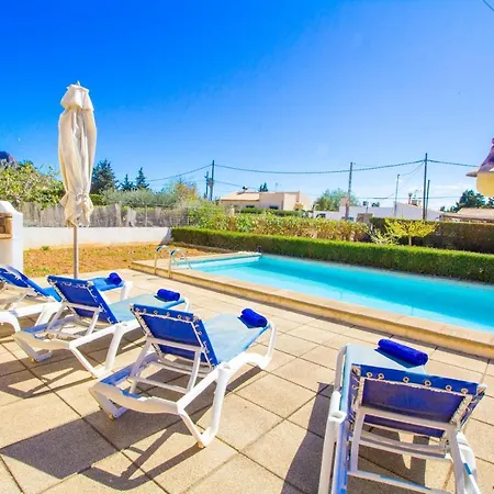 With Private Pool, Wifi And A/c בית נופש *